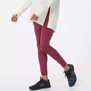 ⭐️Zuda Z-Stretch Foil Printed High-Waisted Leggings in Berry⭐️ NWOT